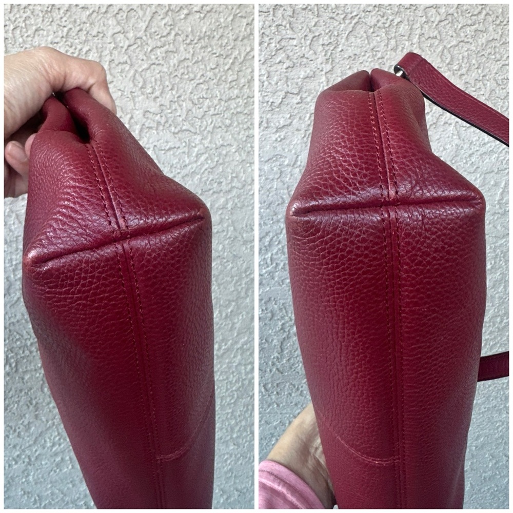 𝓒𝓞𝓐𝓒𝓗 Embossed Horse & Carriage shoulder bag - Picture 6 of 16